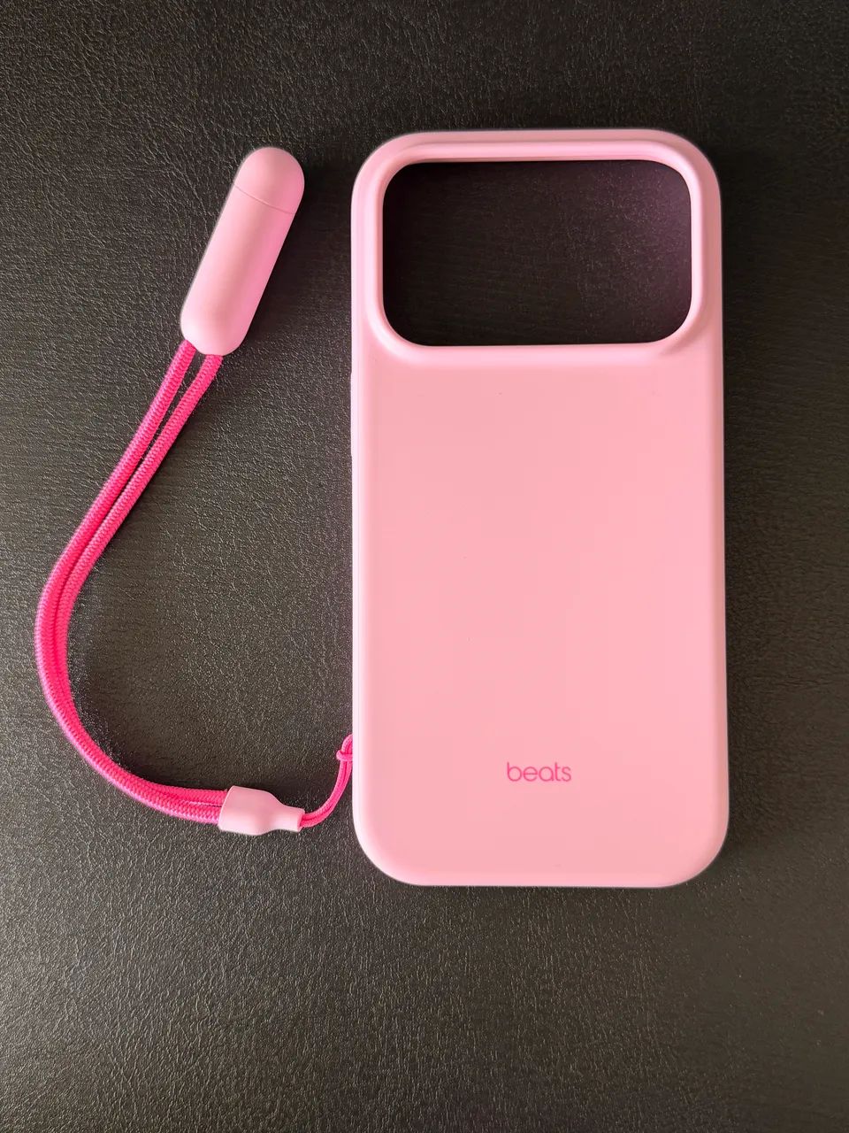 Capa Beats iPhone 17 Pro Nova 
