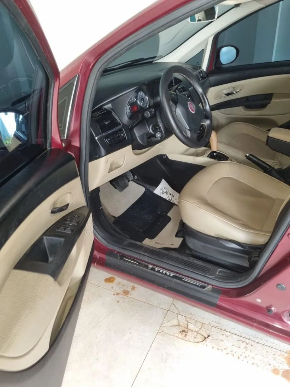 Fiat Linea Absolute 1.9/1.8 Flex Dualogic 4P 2009 - Foto 4
