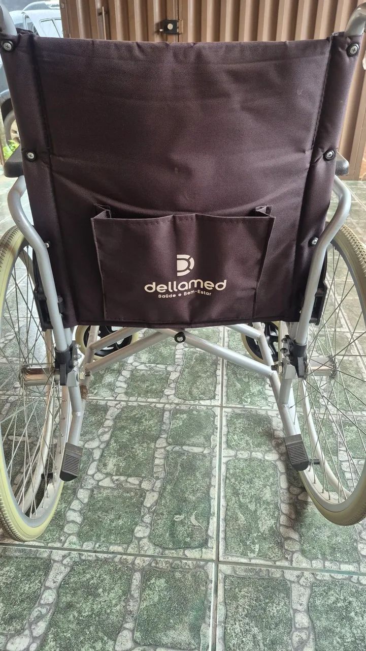 Cadeira de Rodas D600 DELLAMED (120kg) - Foto 4