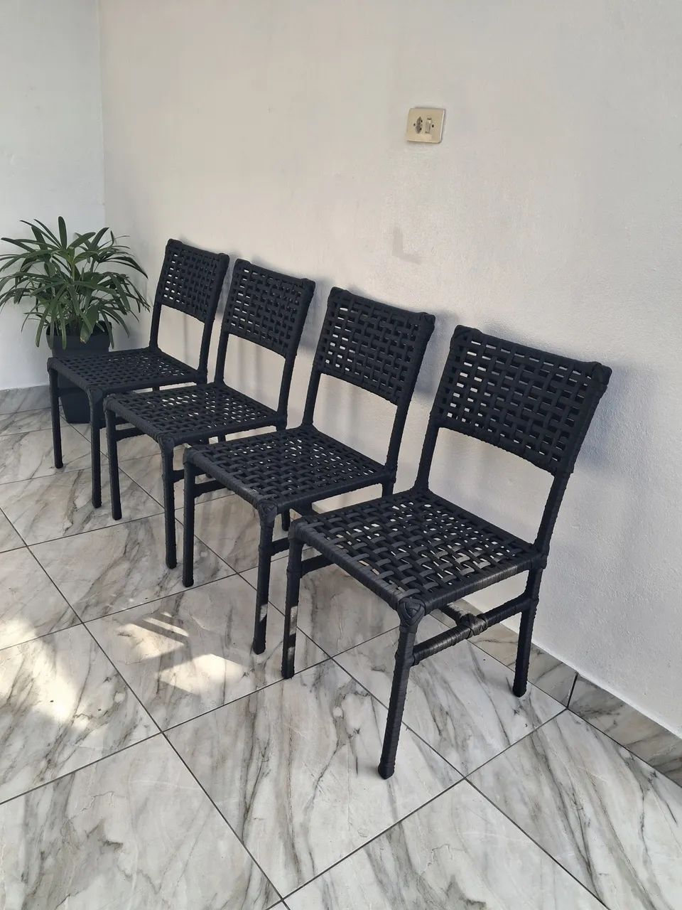 Mesa de jantar com cadeiras  - Foto 2