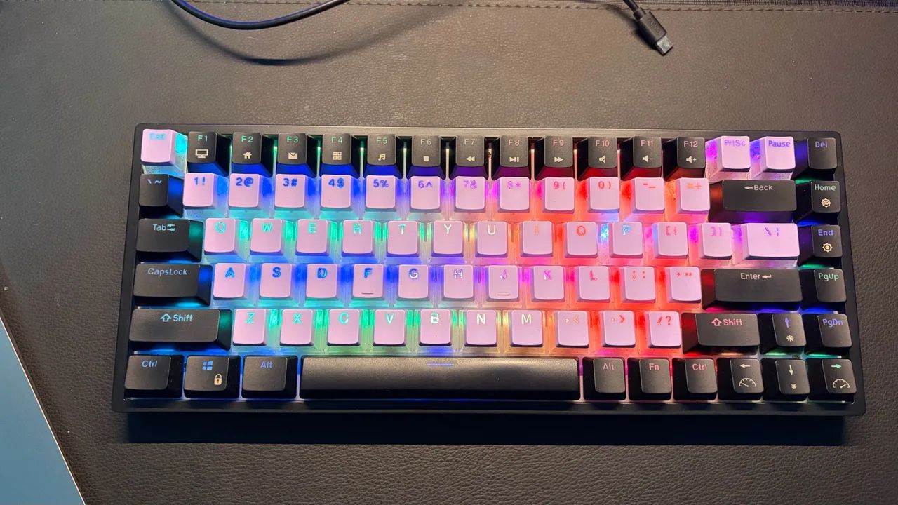 Teclado Mecânico RK84