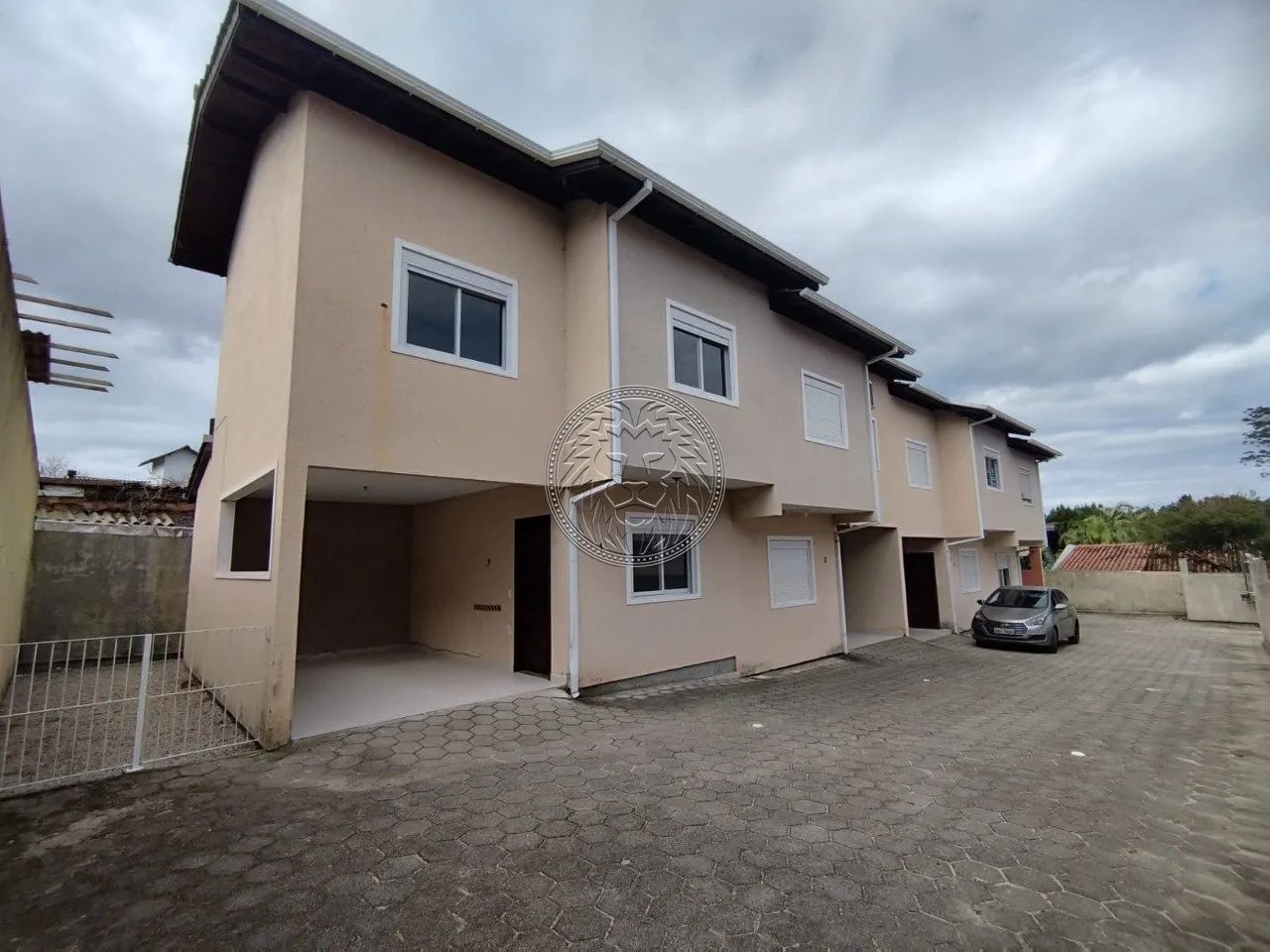 Casa para alugar com 2 dormitórios no Campeche em Florianópolis - SC