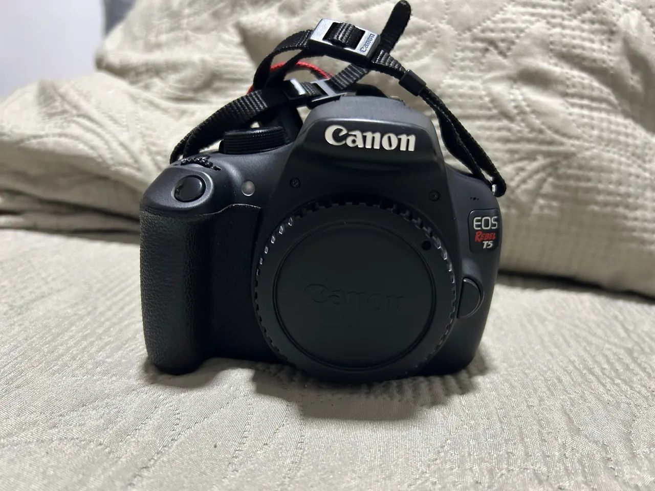 Vendo Canon T5 - Foto 2