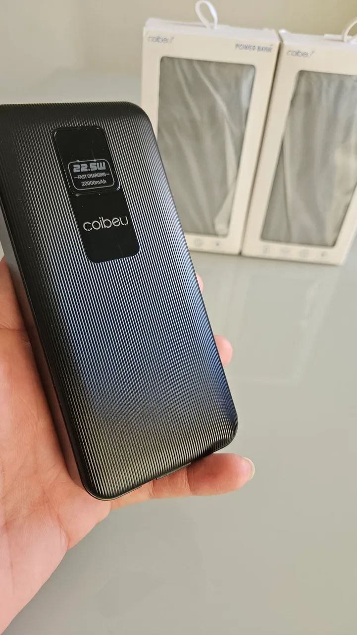 Power Bank 20000mAh com Display Digital - Foto 2