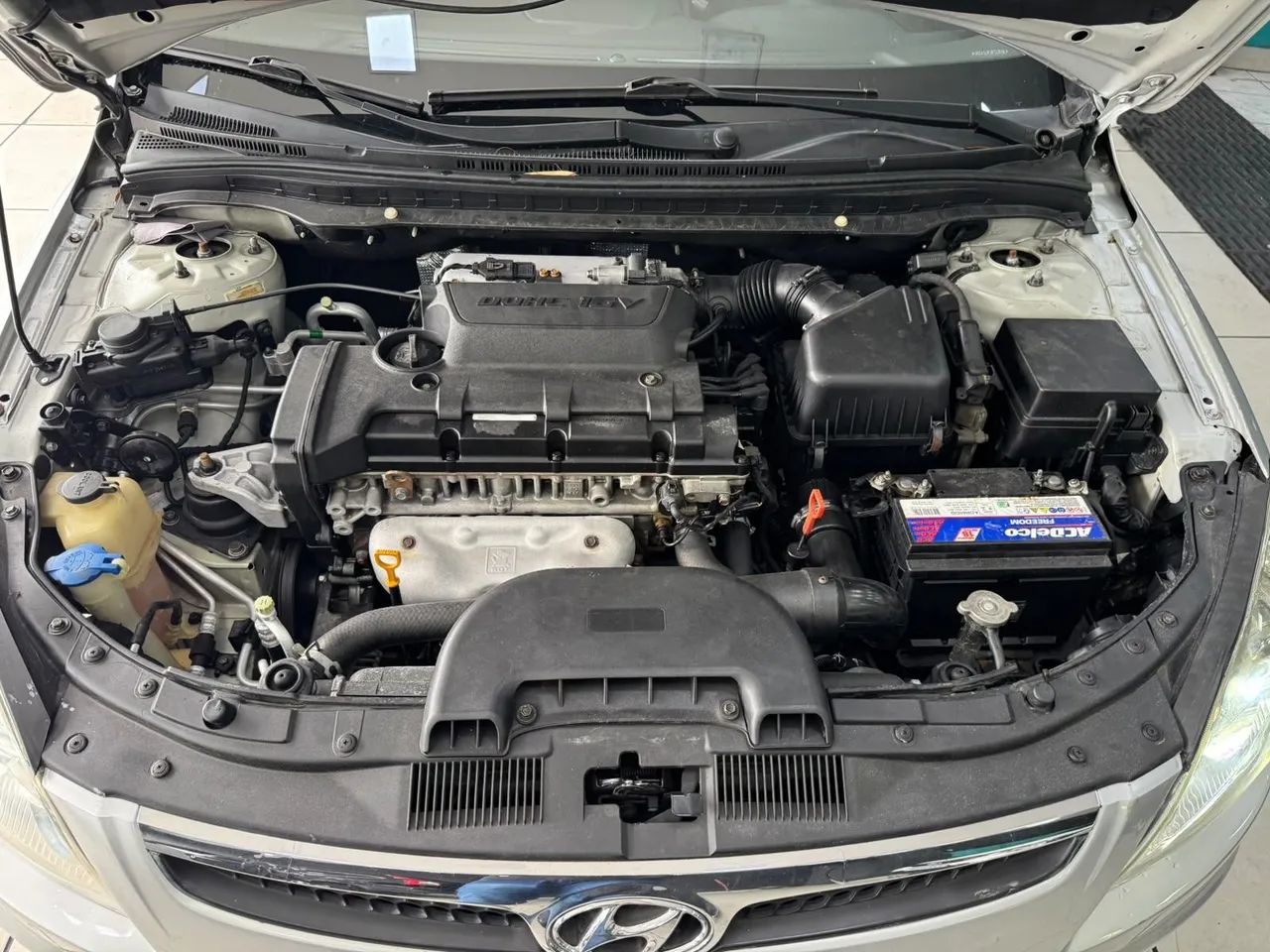 Hyundai i30 2.0 16V 145cv 5p Aut., foto 7 de 14