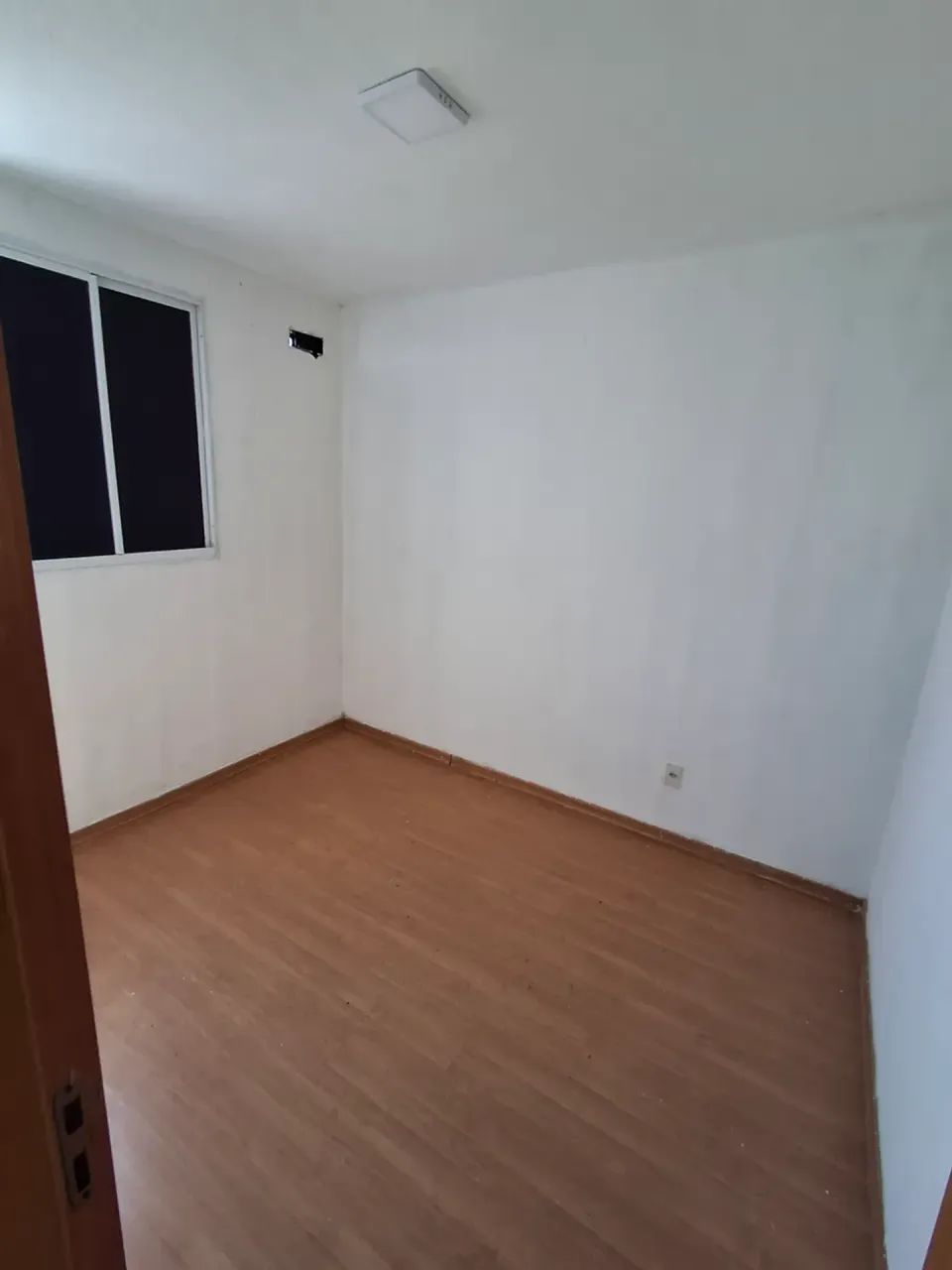 Alogo Apto com Armários e Ar-condicionado , Jd Imperial Cuiabá-MT. - Foto 2