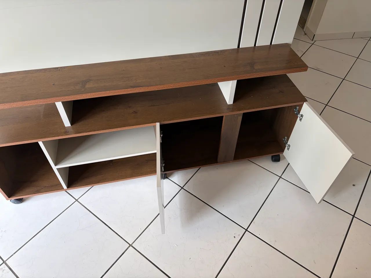 Rack/Hack para TV com Suporte e Rodinhas - Foto 3