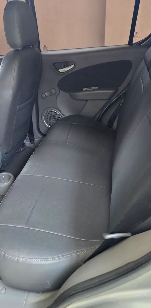 Fiat Palio Attractive 1.0 EVO Fire Flex 8V 5P 2013 - Foto 5