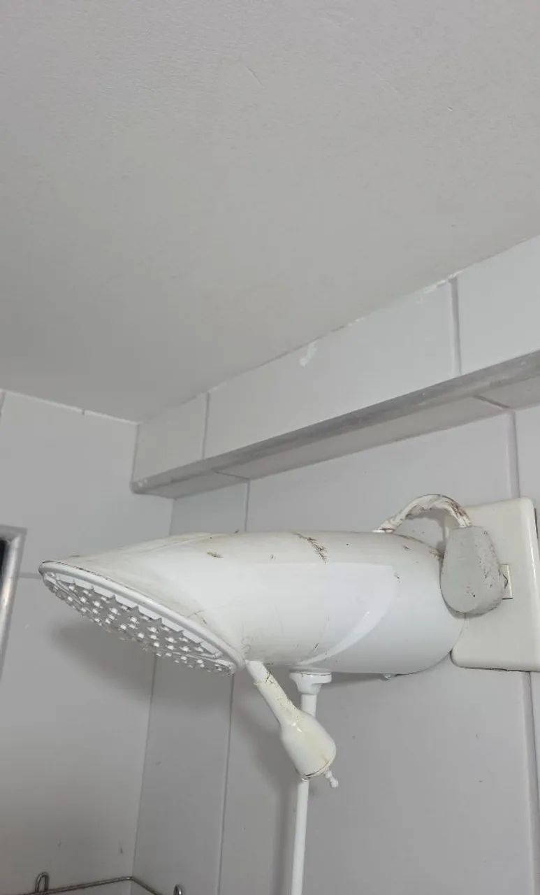 Vendo 2 Chuveiros elétricos Lorenzetti