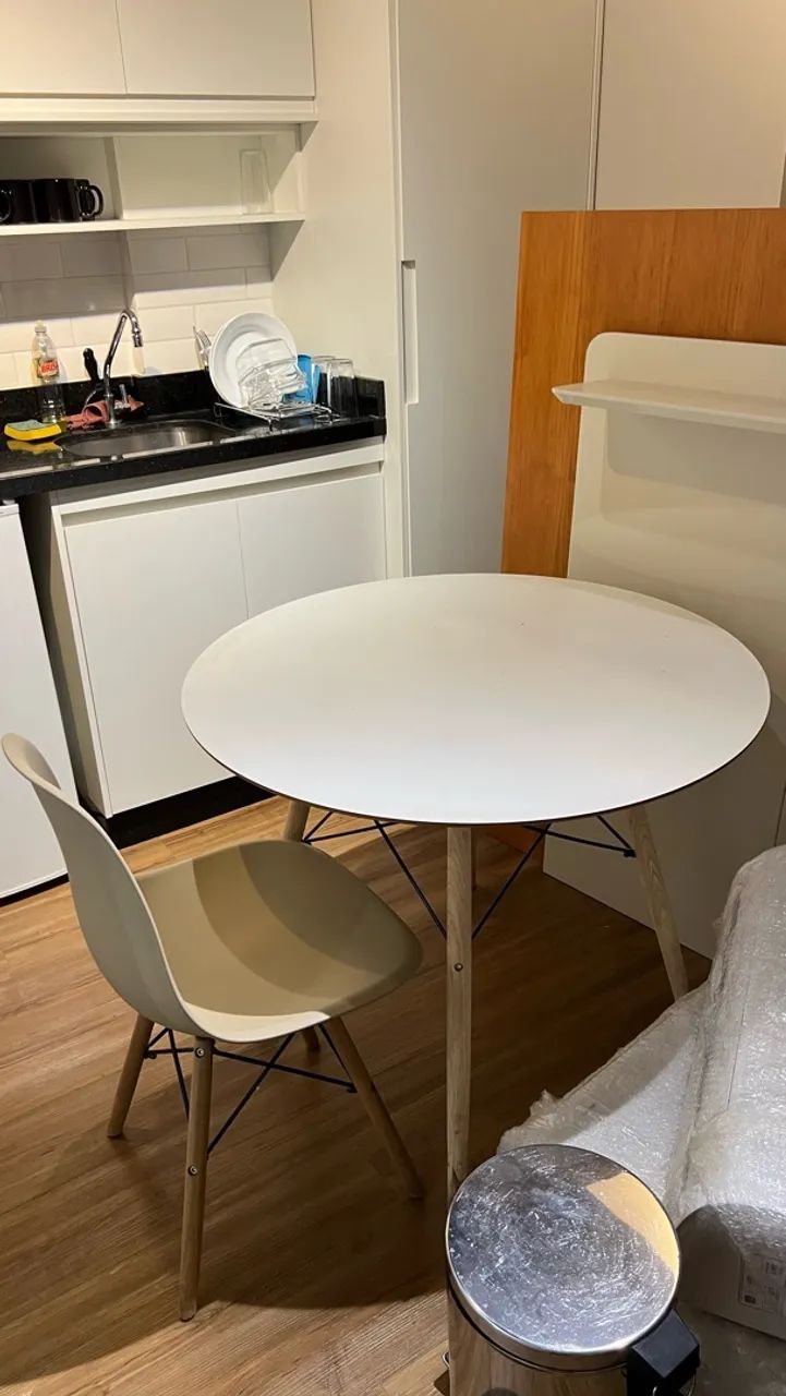Conjunto Mesa Eames + 4 Cadeiras - Foto 2