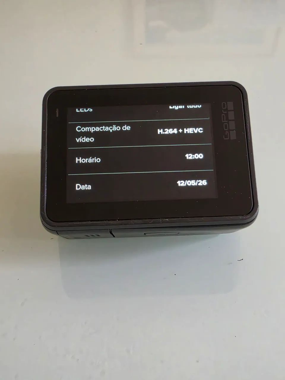 GOPRO HERO 7 BLACK + 4 BATERIAS + CARREGADOR + CARTÃO DE MEMÓRIA 128GB + MANUAIS - Foto 3