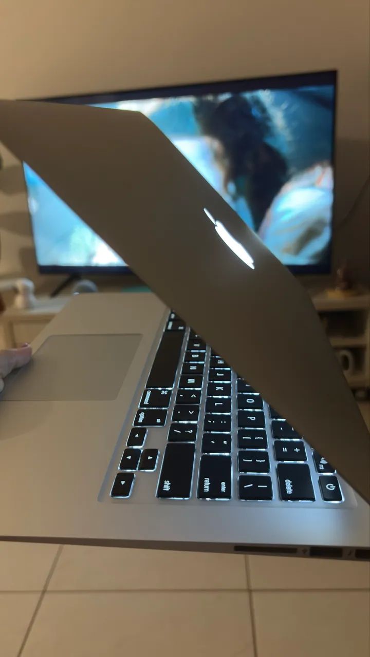 Macbook Air 2017 americano - Foto 3