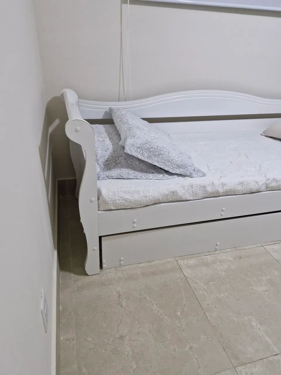 Cama solteiro + cama auxiliar (colchões inclusos) - Foto 2