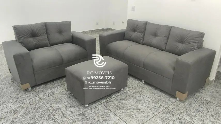 Sofá 2 e 3 pessoas com Puff Material suede D33 Confortável Direto da Fábrica - Foto 2
