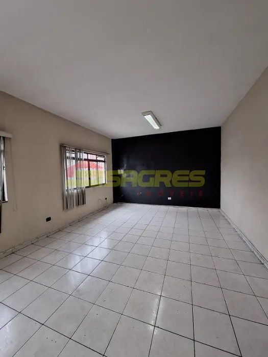 Sala Comercial para Locação, com 30m² Por R$ 750,00 - Foto 4