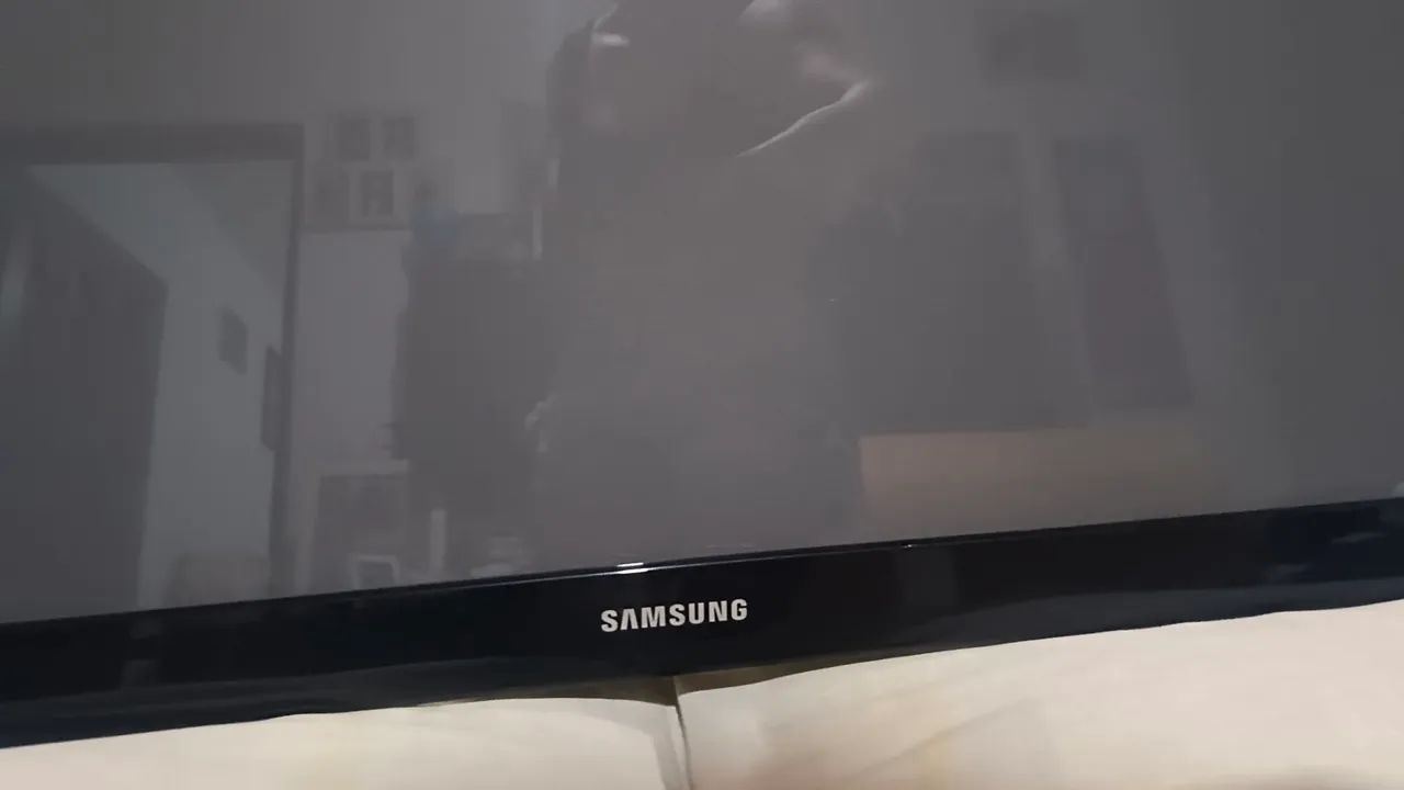 Tv de plasma 43 polegadas sem marcas sem defeito. 