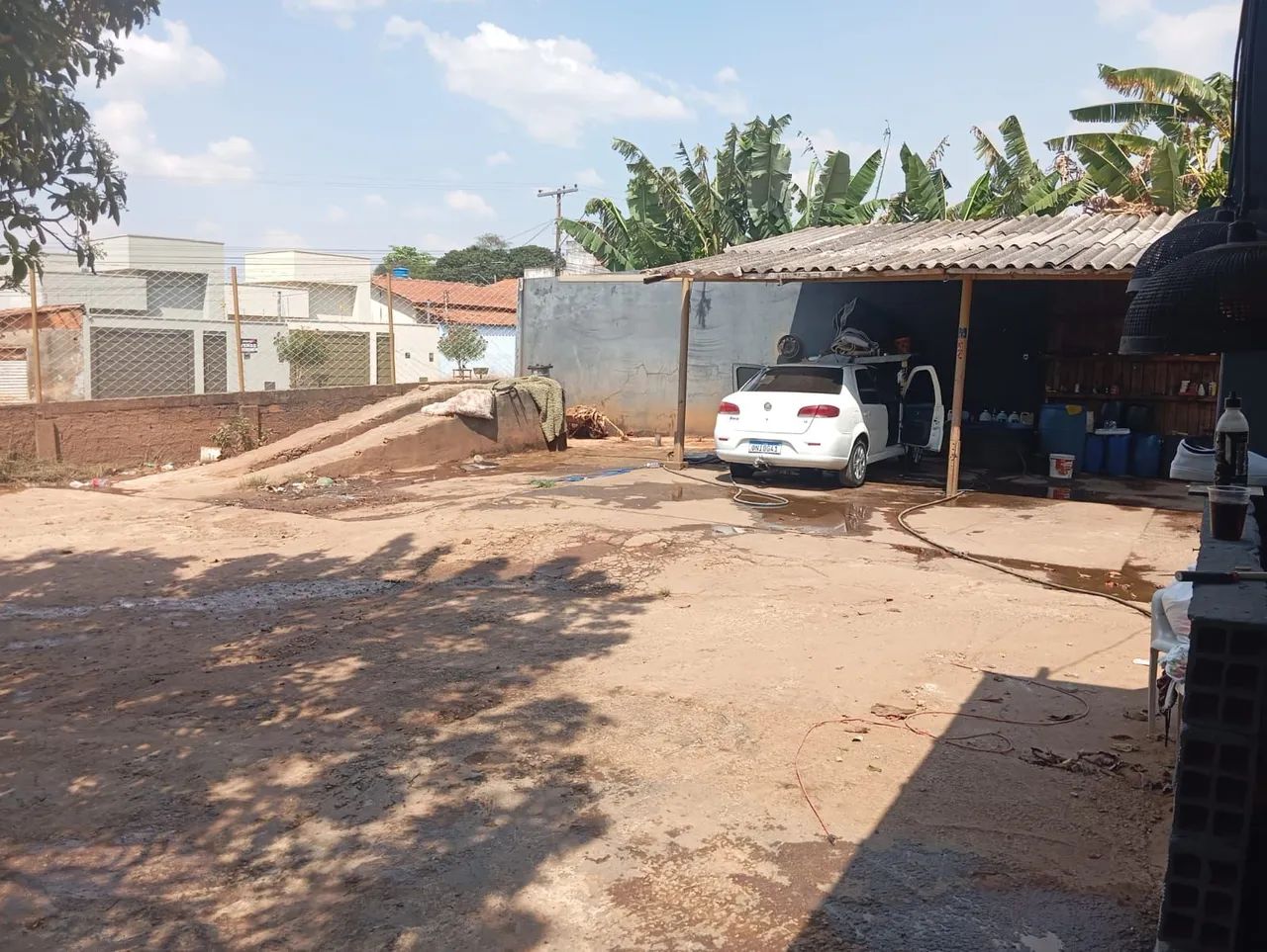 Vendo ponto de lava-jato e barbearia 60.000 - Foto 2