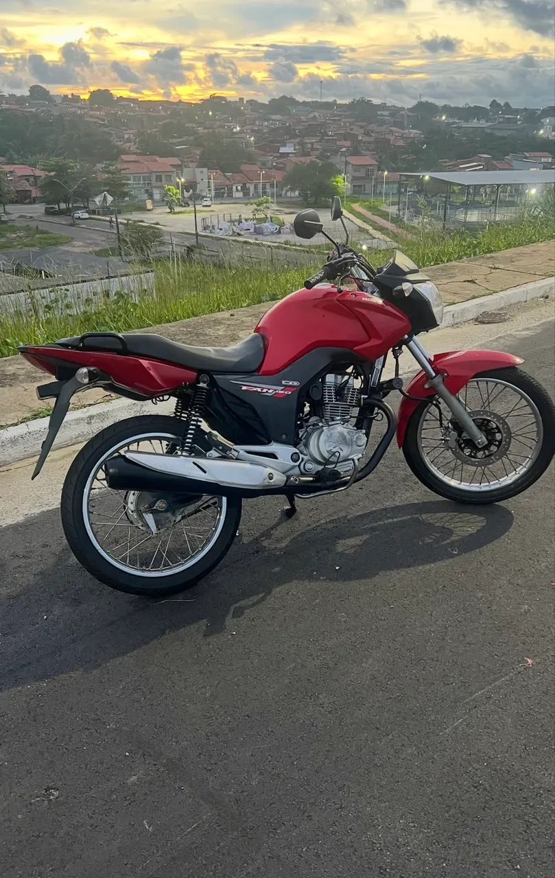 Alugo honda 150