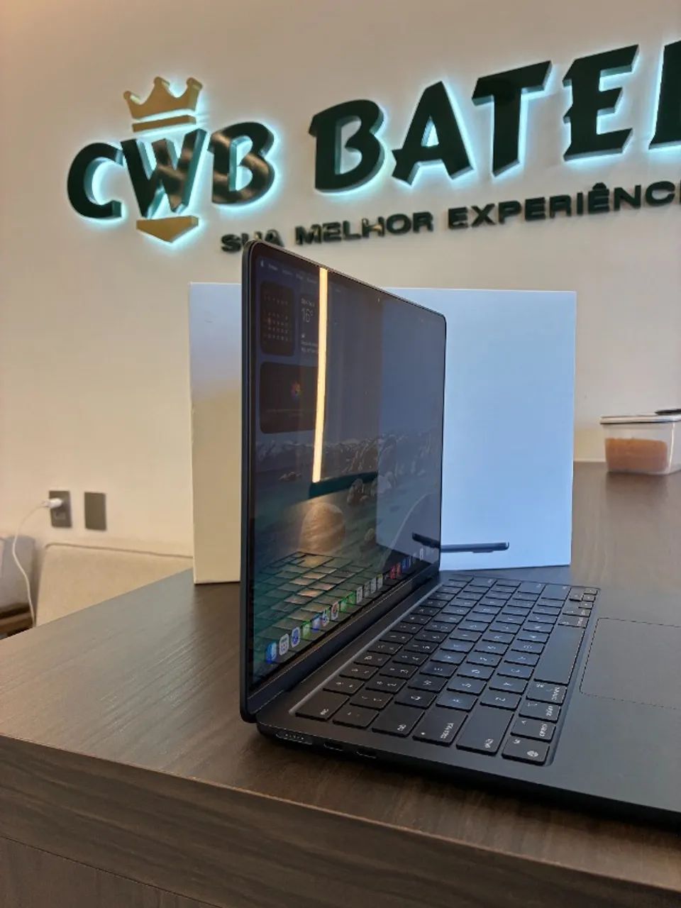 MacBook Air M3 8GB 256GB 13.6 Bateria 100% 79 Ciclos - Loja Fisica