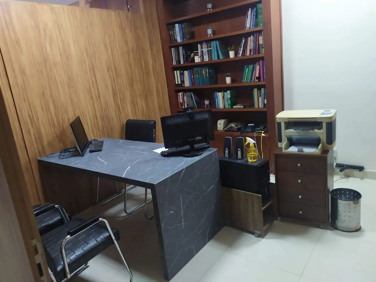 Sala Comercial à Venda no Centro de Divinópolis, MG  60 m² - Foto 3