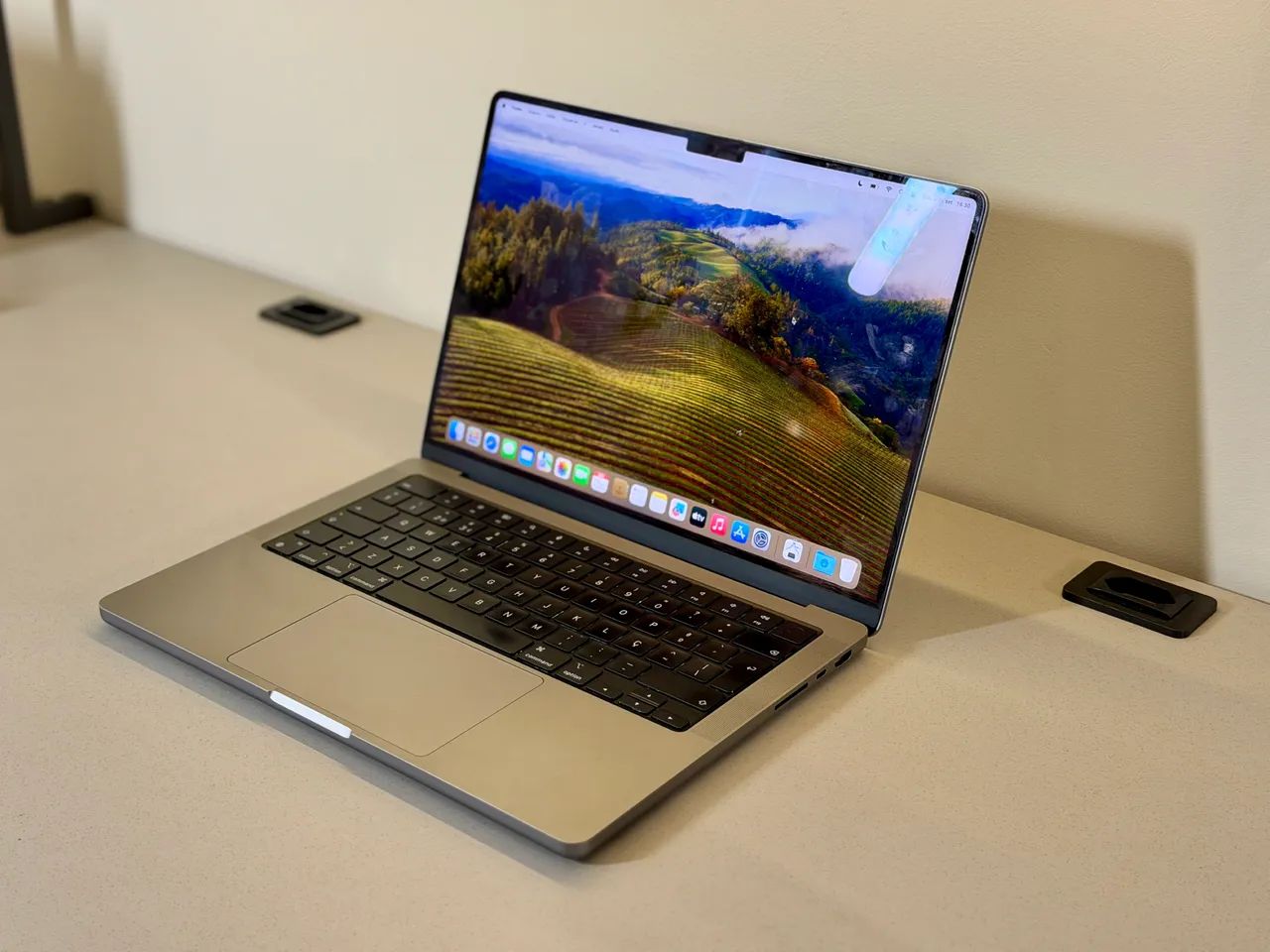 MACBOOK PRO 14 POLEGADAS M2 MAX 32GB 1TB SSD - USADO - Notebooks