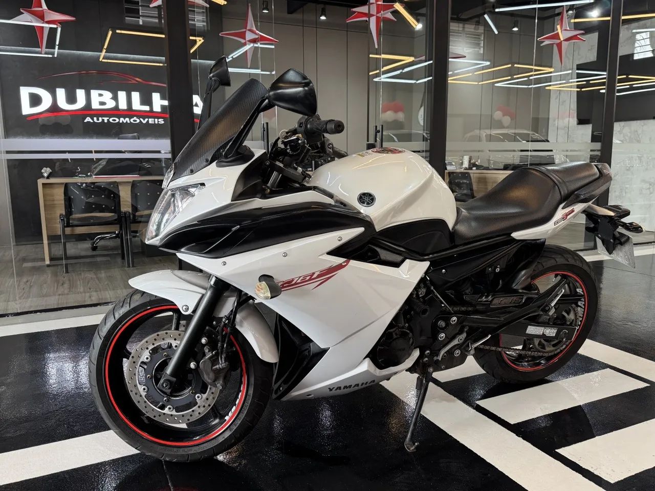 Yamaha Xj6 f 2012