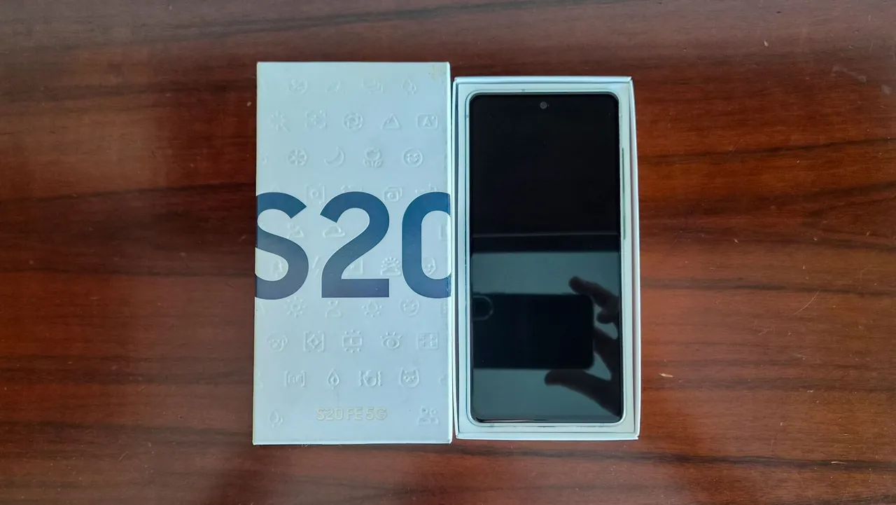 Samsung Galaxy S20 FE 5G 128GB - Foto 2
