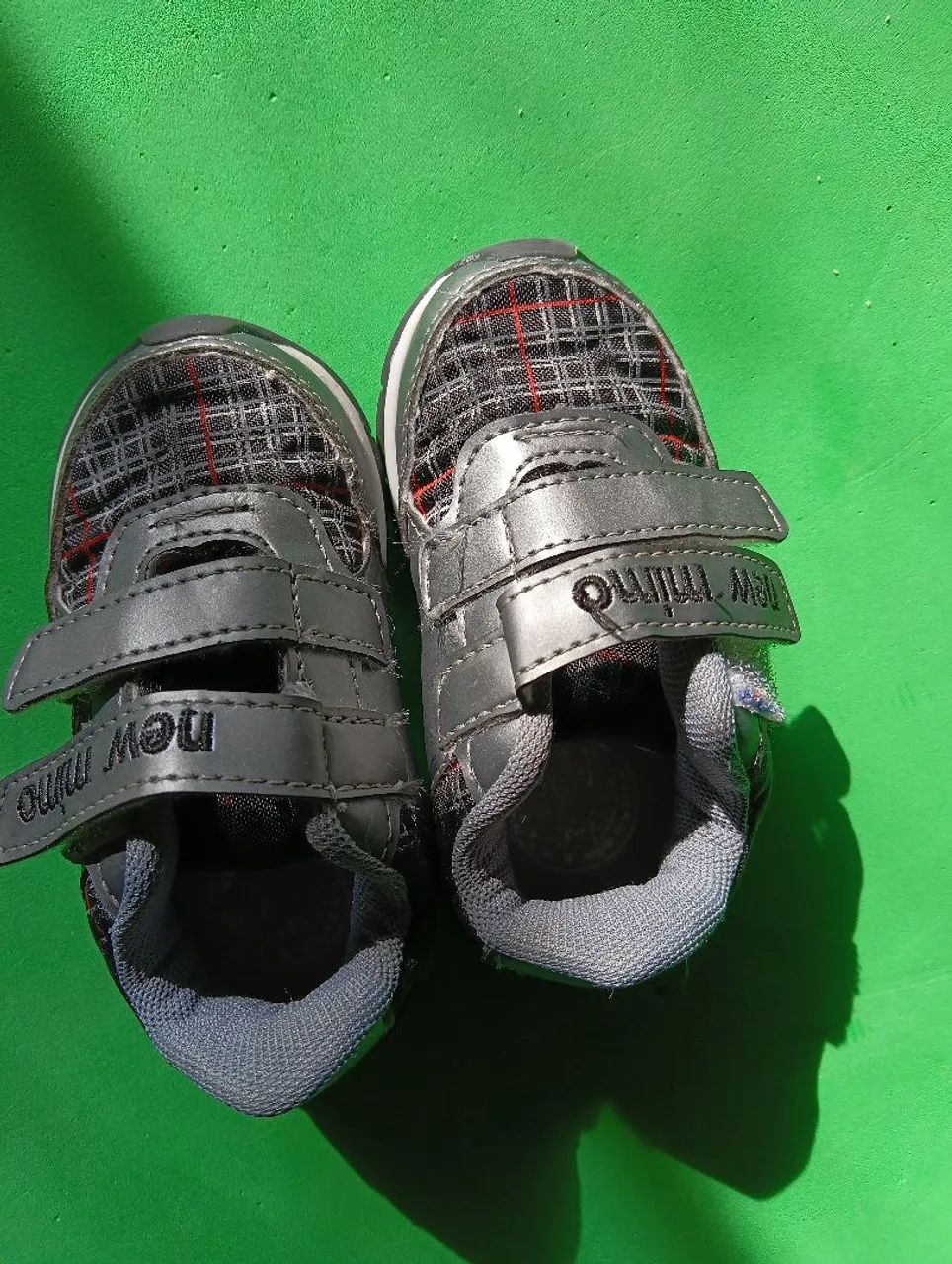 Ki de tênis e Crocs  - Foto 3