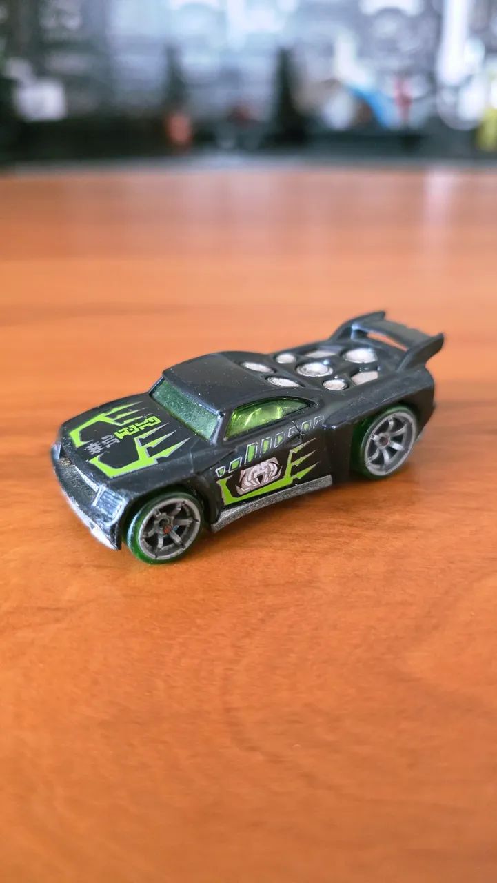 Hotwheels Acceleracers Bassline Drone Gen2