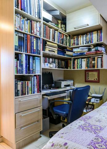 Estante para livros e escritório