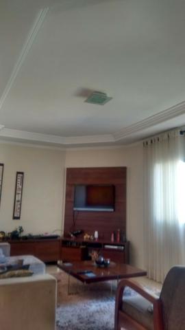 Lote com 800M² casa com 4 quartos quintal na frente e fundos com piscina churrasqueira - Foto 6