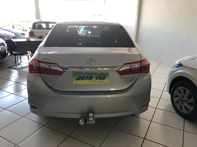 Toyota/Corolla 2.0 xei ano 2016 automático com 45 km - Foto 5