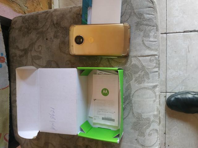 Moto g 5 vendo ou troco 32g