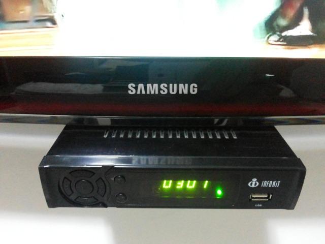 TV Lcd Samsung Monitor 24 Polegadas WideScreen t240m Hdtv + Conversor Digital Infokit