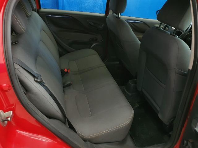 Fiat Punto Attractive 1.4 2013 - Foto 8