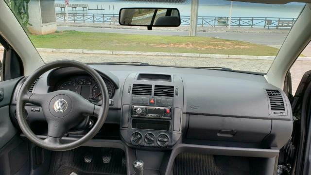 VW Polo sedan 1.6 - Foto 6