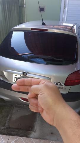 Vendo Peugeot 206 R$9.500 parcelo no cartão - Foto 3