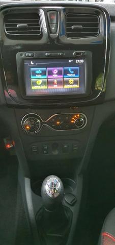 Renault sandero step way 2017 com gnv - Foto 2
