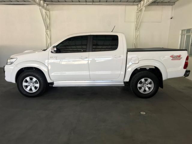 TOYOTA HILUX 2014/2014 3.0 SRV 4X4 CD 16V TURBO INTERCOOLER DIESEL 4P AUTOMÁTICO - Foto 10