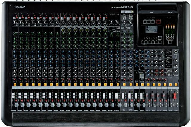 Mesa de Som Yamaha 24 canais