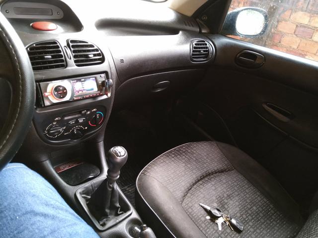 Vende se - Foto 2