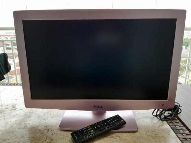 TV - LED/ Monitor 24" Philco