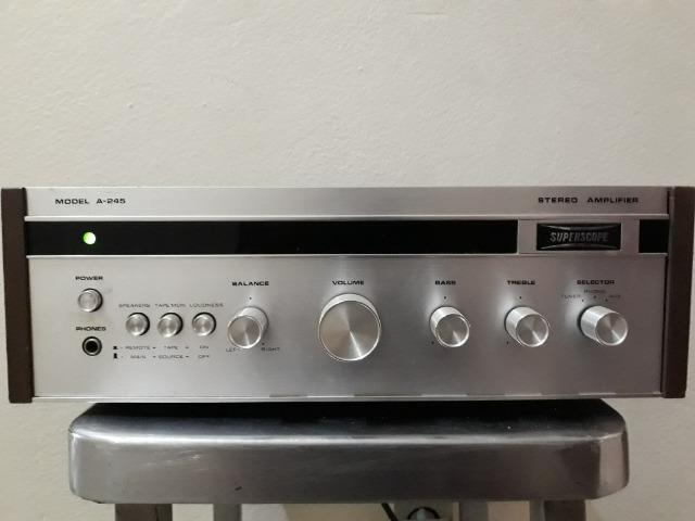 Amplificador Superscope / Marantz Model A-245