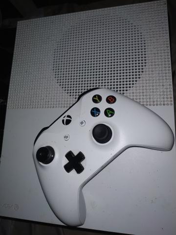 Xbox one s com 1tb