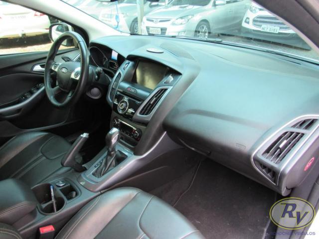 FORD FOCUS 2014/2014 2.0 TITANIUM HATCH 16V FLEX 4P AUTO - Foto 5