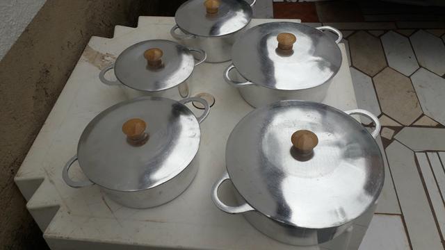 Conjunto de panelas de alumínio batido - Foto 4