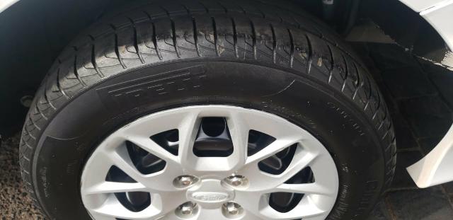 Ford ka 1.5 sedam se único dono manual e cópia de chave sem detalhe pouco rodado - Foto 6