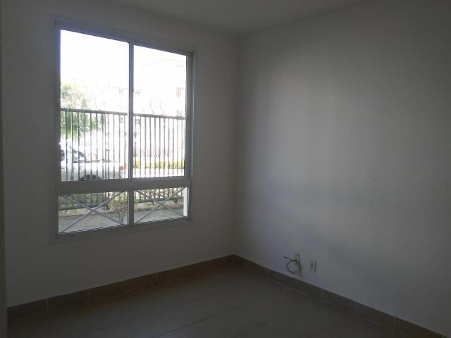 Aluga se ap 2/4 sala cozinha área de serviço - Foto 6
