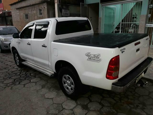 Vendo Hilux 2.5 CD D4-D 4x4 Ano 2010 - Foto 7
