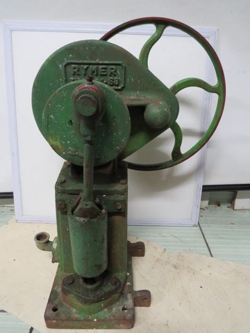 bomba de agua antiga - Foto 3